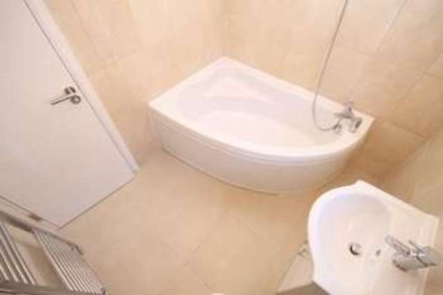  Image of 5 bedroom Semi-Detached house for sale in Alleyn Park Southall UB2 at Alleyn Park  Southall, UB2 5QU