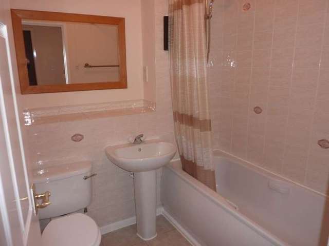  Image of 2 bedroom Flat to rent in Armstrong Quay Liverpool L3 at City Centre  Liverpool, L3 4EF