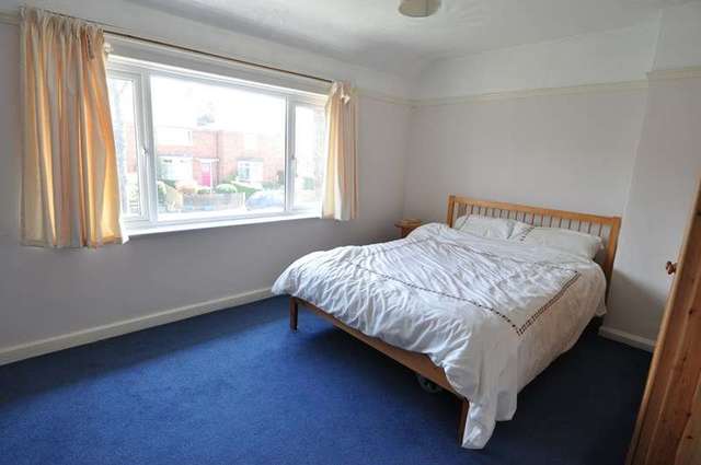  Image of 3 bedroom Town House for sale in Ashbrook Road Birmingham B30 at Ashbrook Road Stirchley Birmingham, B30 2XF