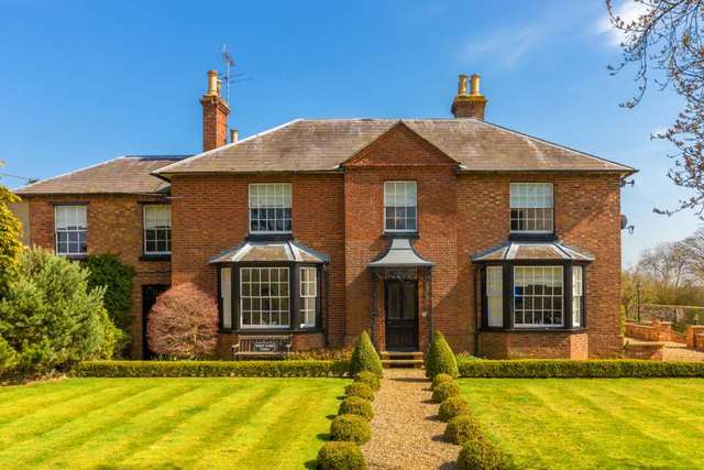  Image of 5 bedroom Detached house for sale in Aylesbury Road Wing Leighton Buzzard LU7 at Aylesbury Road Wing Leighton Buzzard, LU7 0PG