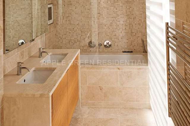  Image of 4 bedroom Apartment to rent in Baker Street London NW1 at Baker Street Baker Street London, NW1 6XE