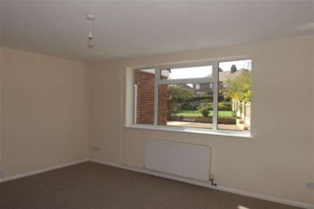  Image of 3 bedroom Semi-Detached house to rent in Bancroft Lane Mansfield NG18 at Mansfield, NG18 5LL