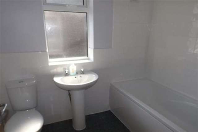  Image of 3 bedroom Semi-Detached house to rent in Bancroft Lane Mansfield NG18 at Mansfield, NG18 5LL