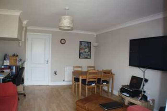  Image of 2 bedroom Semi-Detached house to rent in Barley Gardens Winnersh Wokingham RG41 at Barley Gardens Winnersh Wokingham, RG41 5JL