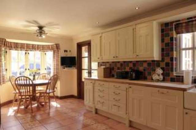  Image of 4 bedroom Detached house for sale in Barton Road Wisbech PE13 at 172 Barton Road  Wisbech, PE13 4TG