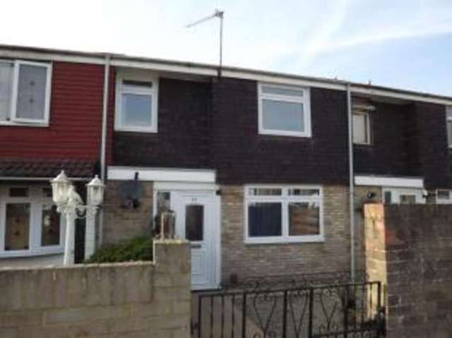  Image of 3 bedroom Terraced house for sale in Mullins Close Basingstoke RG21 at Basingstoke Hampshire Basingstoke, RG21 5QU