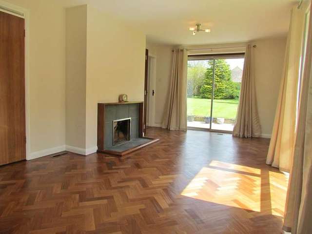  Image of 4 bedroom Detached house to rent in Bath Street Abingdon OX14 at Abingdon, OX14 1EA