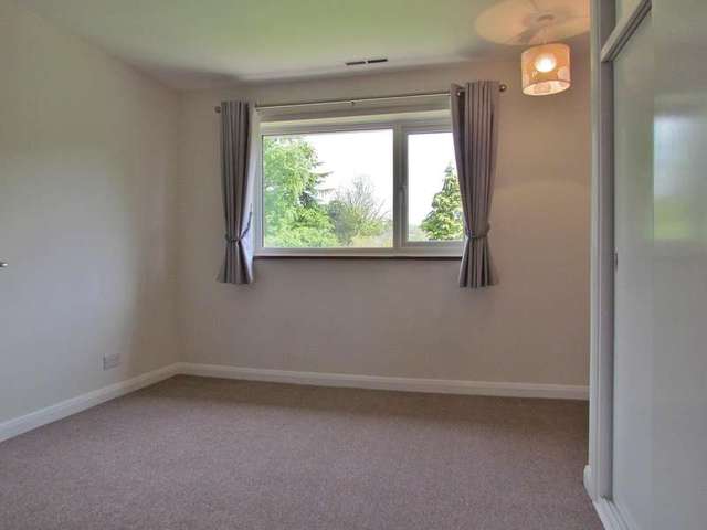  Image of 4 bedroom Detached house to rent in Bath Street Abingdon OX14 at Abingdon, OX14 1EA