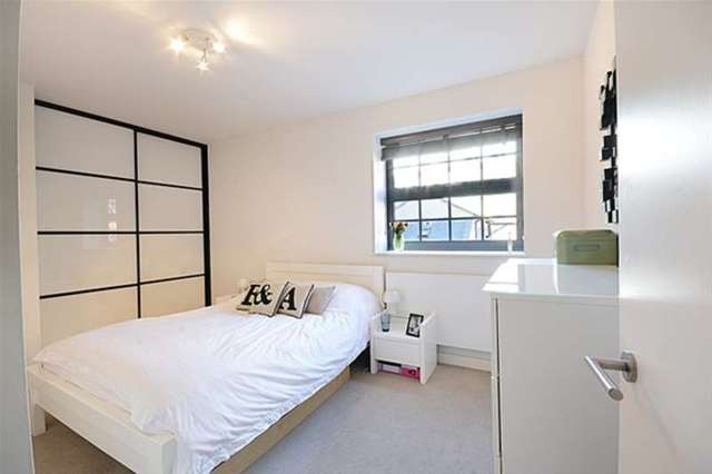 Image of 2 bedroom Flat for sale in Bermondsey Street London SE1 at London Bridge, SE1 3TQ