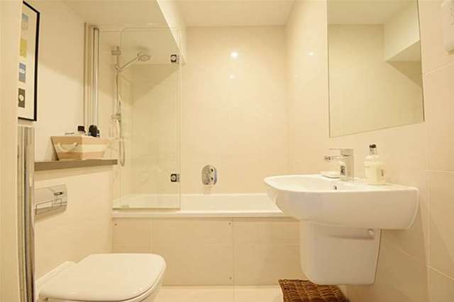  Image of 2 bedroom Flat for sale in Bermondsey Street London SE1 at London Bridge, SE1 3TQ