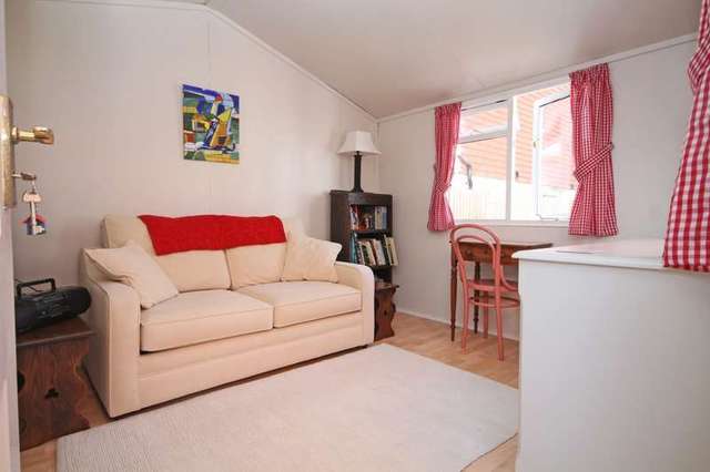  Image of 4 bedroom Detached house for sale in Berrall Way Billingshurst RH14 at Billingshurst, RH14 9PQ