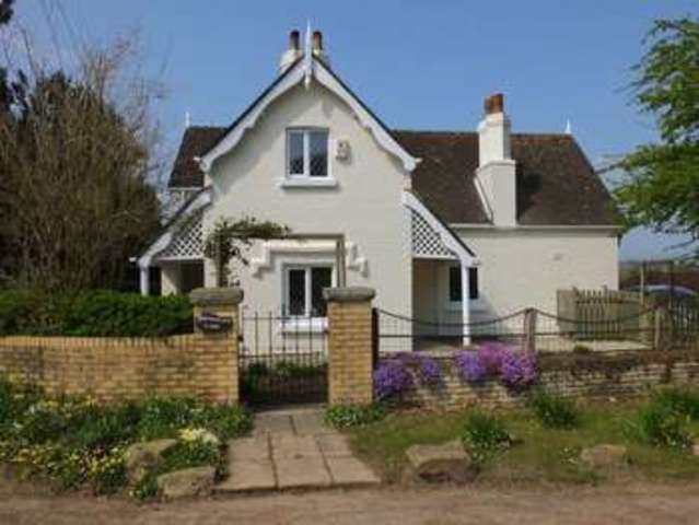  Image of 3 bedroom Detached house for sale in Bettws Newydd Usk NP15 at Bettws Newydd Usk, NP15 1JT