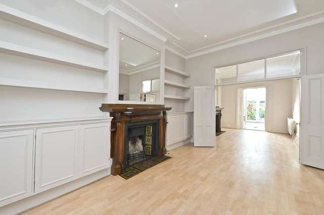 Image of 5 bedroom Terraced house to rent in Beverley Road London SW13 at Beverley Road  Barnes, SW13 0LX