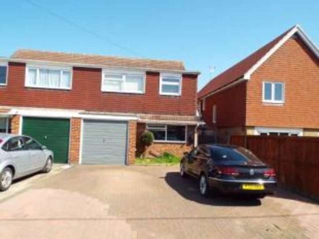  Image of 4 bedroom Bungalow for sale in Mountnessing Road Billericay CM12 at Billericay Essex Tye Common, CM12 0EU