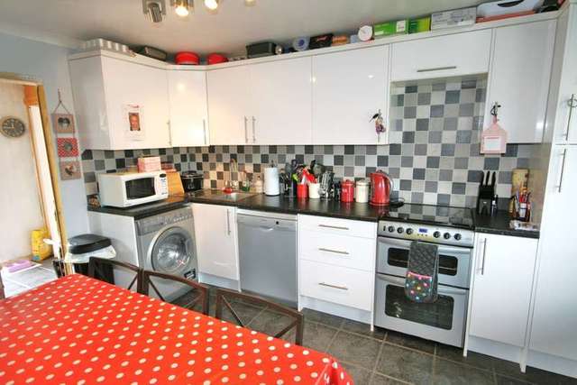  Image of 3 bedroom Terraced house for sale in Coombe Hill Billingshurst RH14 at Billingshurst West Sussex, RH14 9LA