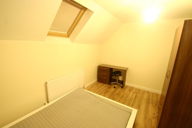  Image of 7 bedroom Flat Share to rent in Chelsea Grove Newcastle upon Tyne NE4 at Chelsea Grove Fenham Newcastle Upon Tyne, NE4 5NN