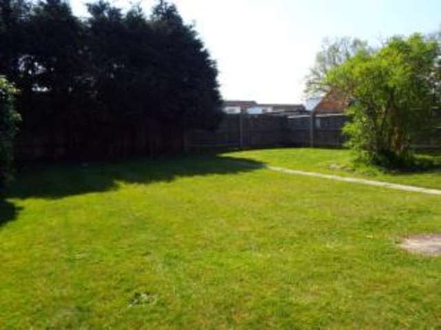  Image of 3 bedroom Bungalow for sale in Foxley Lane Binfield Bracknell RG42 at Binfield Bracknell Binfield, RG42 4DB