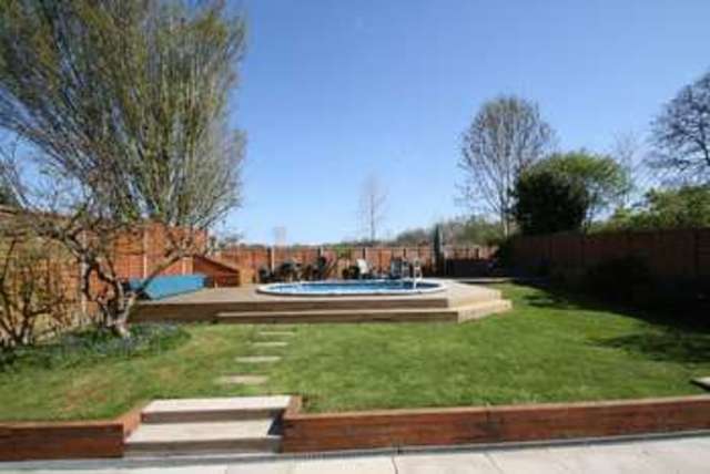  Image of 4 bedroom Detached house for sale in Byron Close Bishops Waltham Southampton SO32 at Byron Close Bishops Waltham Southampton, SO32 1RS