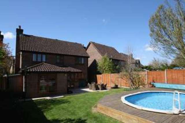  Image of 4 bedroom Detached house for sale in Byron Close Bishops Waltham Southampton SO32 at Byron Close Bishops Waltham Southampton, SO32 1RS