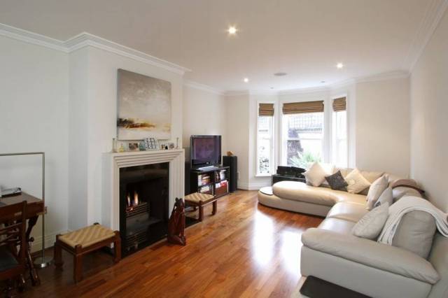  Image of 3 bedroom Detached house to rent in Blakemore Gardens London SW13 at Blakemore Villas  Lonsdale Road, SW13 9EH