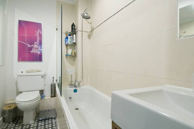  Image of 2 bedroom Flat to rent in Blythe Road London W14 at Blythe Road  London, W14 0HL