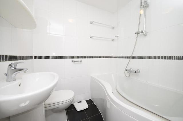  Image of 1 bedroom Flat to rent in Blythe Road London W14 at Blythe Road  London, W14 0HF