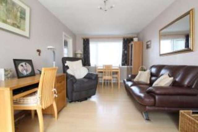  Image of 2 bedroom Terraced house for sale in Bonnyton Drive Eaglesham Glasgow G76 at Eaglesham  Eaglesham, G76 0NG