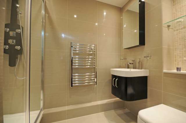  Image of 3 bedroom Flat to rent in St. Johns Wood Park London NW8 at St John`s Wood Park St John`s Wood London, NW8 6NL
