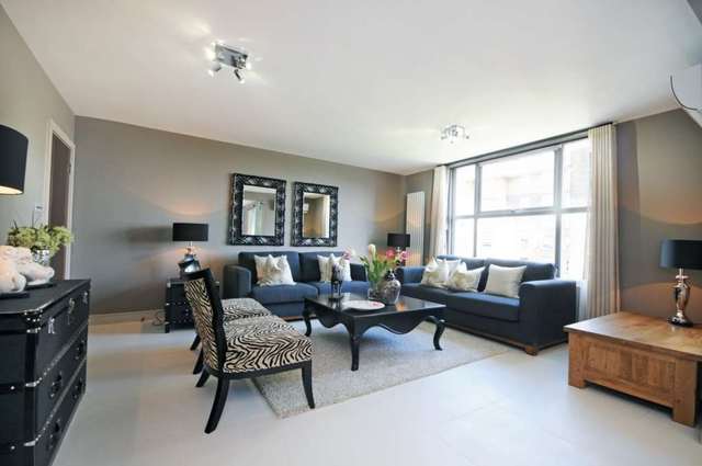 Image of 3 bedroom Flat to rent in St. Johns Wood Park London NW8 at St John`s Wood Park St John`s Wood London, NW8 6NL