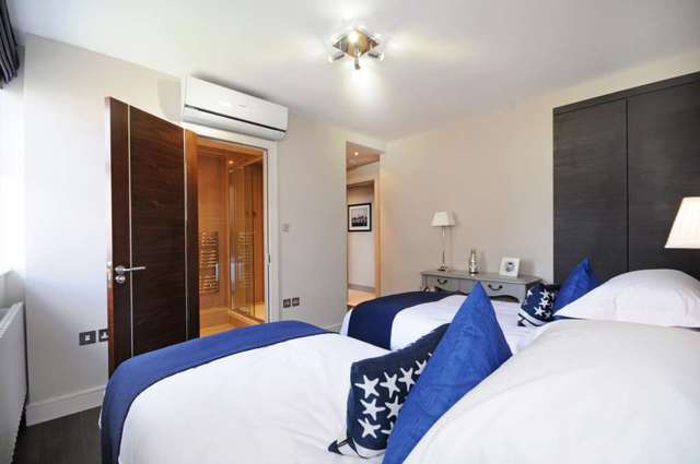  Image of 3 bedroom Flat to rent in St. Johns Wood Park London NW8 at St John`s Wood Park St John`s Wood London, NW8 6NL