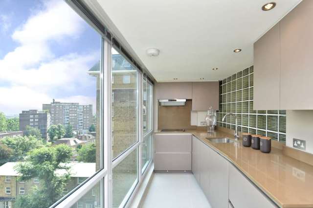  Image of 3 bedroom Flat to rent in St. Johns Wood Park London NW8 at St John`s Wood Park St John`s Wood London, NW8 6NL
