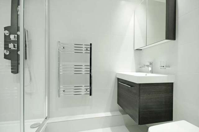  Image of Flat to rent in St. Johns Wood Park London NW8 at St John`s Wood Park St John`s Wood London, NW8 6NL