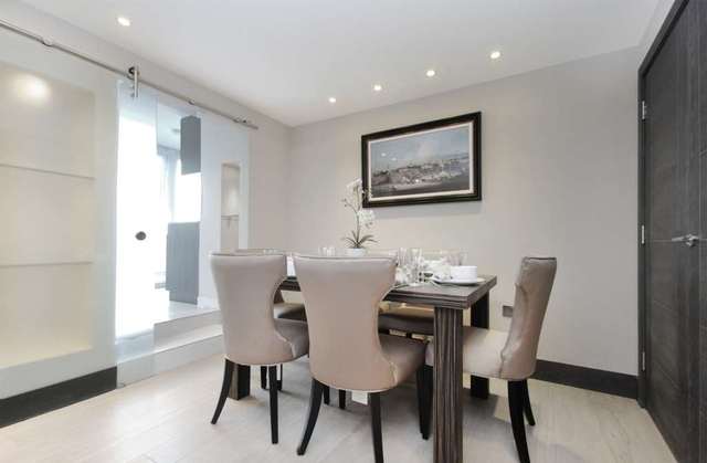  Image of 3 bedroom Apartment to rent in St. Johns Wood Park London NW8 at St Johns Wood Park St John`s Wood London, NW8 6NL