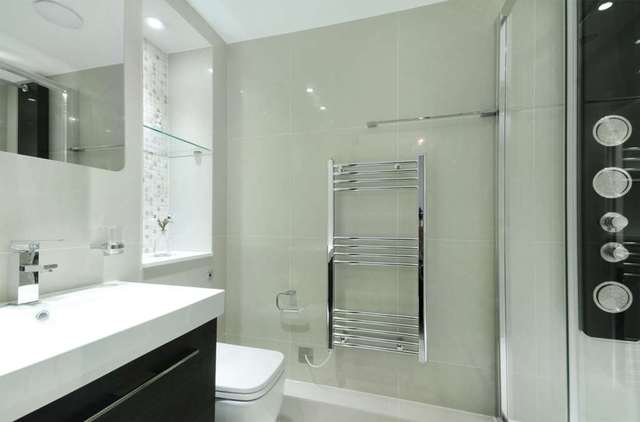  Image of 3 bedroom Apartment to rent in St. Johns Wood Park London NW8 at St Johns Wood Park St John`s Wood London, NW8 6NL