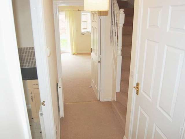  Image of 4 bedroom Detached house to rent in Bramley Copse Long Ashton Bristol BS41 at Bristol, BS41 9FG