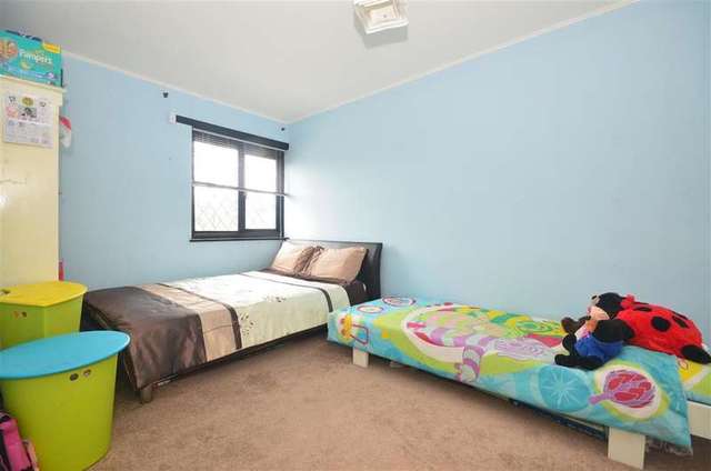  Image of 3 bedroom End of Terrace for sale in Bramshill Close Chigwell IG7 at Chigwell Essex Chigwell, IG7 4BU