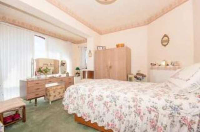  Image of 5 bedroom Detached house for sale in Brancaster Drive Skegness PE25 at Skegness Lincolnshire Skegness, PE25 1AT