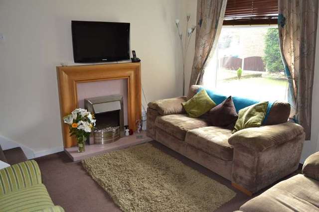  Image of 2 bedroom Town House to rent in Branstone Grove Ossett WF5 at Gawthorpe Ossett, WF5 9ST