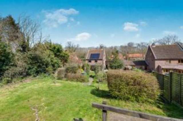  Image of 5 bedroom Detached house for sale in Hall Road Brockdish Diss IP21 at Brockdish Diss Brockdish, IP21 4JT