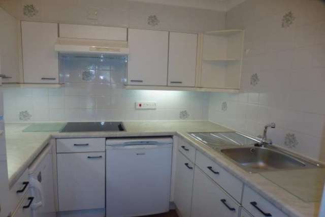  Image of 1 bedroom Apartment for sale in Brookside Road Gatley Cheadle SK8 at BROOKSIDE ROAD GATLEY CHEADLE, SK8 4BG