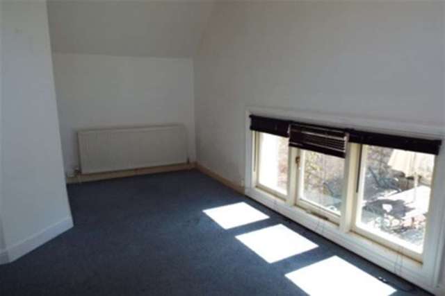  Image of 2 bedroom Detached house to rent in Bryn Y Bia Road Llandudno LL30 at Llandudno, LL30 3AY