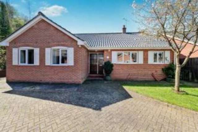  Image of 3 bedroom Bungalow for sale in Davey Close Bungay NR35 at Bungay Suffolk Mettingham, NR35 1LN