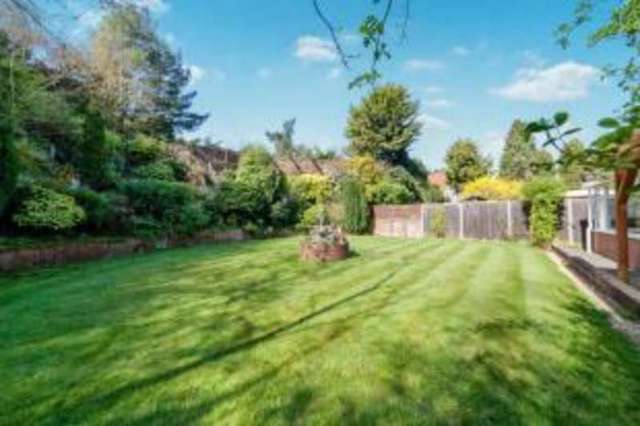  Image of 3 bedroom Bungalow for sale in Davey Close Bungay NR35 at Bungay Suffolk Mettingham, NR35 1LN
