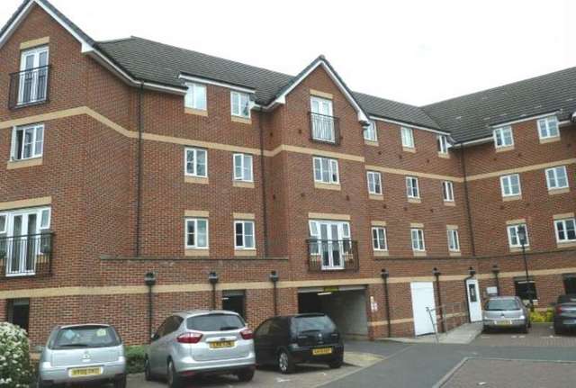  Image of 2 bedroom Flat for sale in Eaton Avenue Slough SL1 at Burnham Gate  Slough, SL1 6EZ