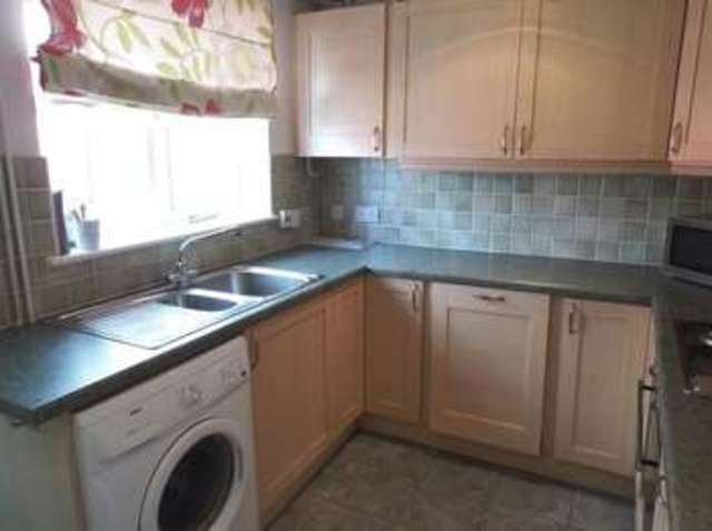  Image of 2 bedroom Terraced house to rent in Caernarvon Road Chichester PO19 at Caernarvon Road  Chichester, PO19 7YB