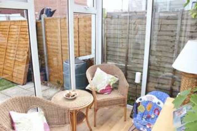  Image of 2 bedroom Terraced house to rent in Caernarvon Road Chichester PO19 at Caernarvon Road  Chichester, PO19 7YB