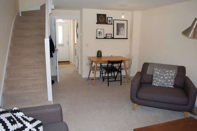  Image of 2 bedroom Flat to rent in Cardinal Place Southampton SO16 at Southampton, SO16 4HN