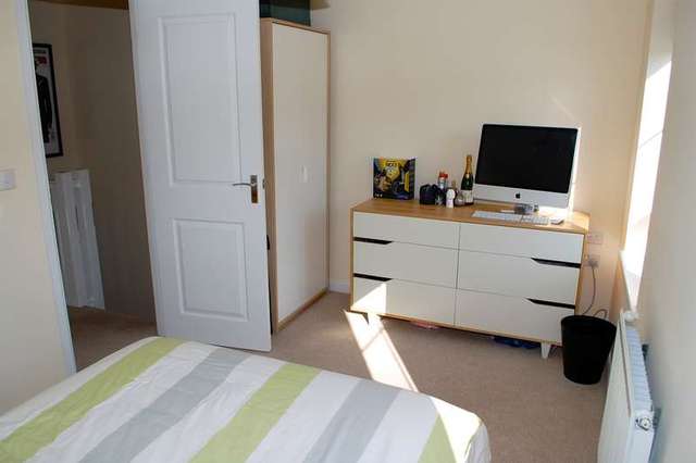  Image of 2 bedroom Flat to rent in Cardinal Place Southampton SO16 at Southampton, SO16 4HN
