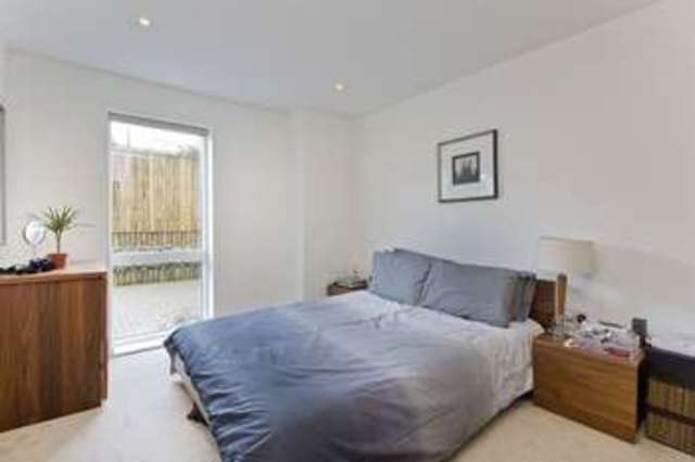  Image of 1 bedroom Flat for sale in Seven Sea Gardens London E3 at 10 Seven Sea Gardens Caspian Wharf London, E3 3GW