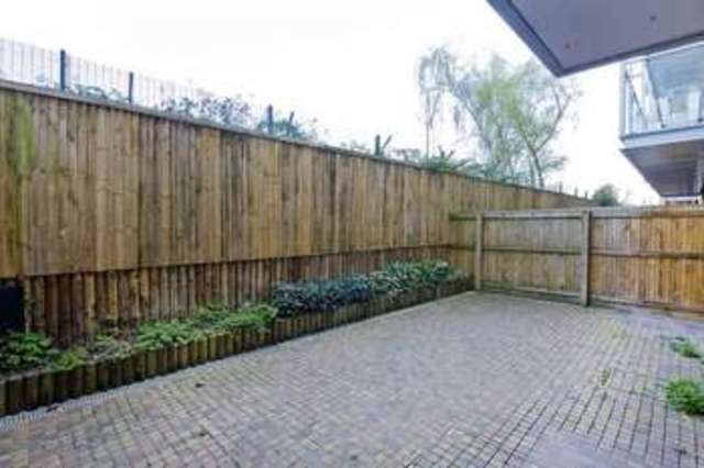  Image of 1 bedroom Flat for sale in Seven Sea Gardens London E3 at 10 Seven Sea Gardens Caspian Wharf London, E3 3GW